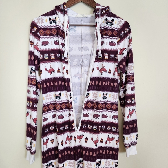 Cabin Fever Boho Tribal Onesie Pajamas Sz Small Stripe Animal Print Fox Owl Bear - Picture 5 of 10